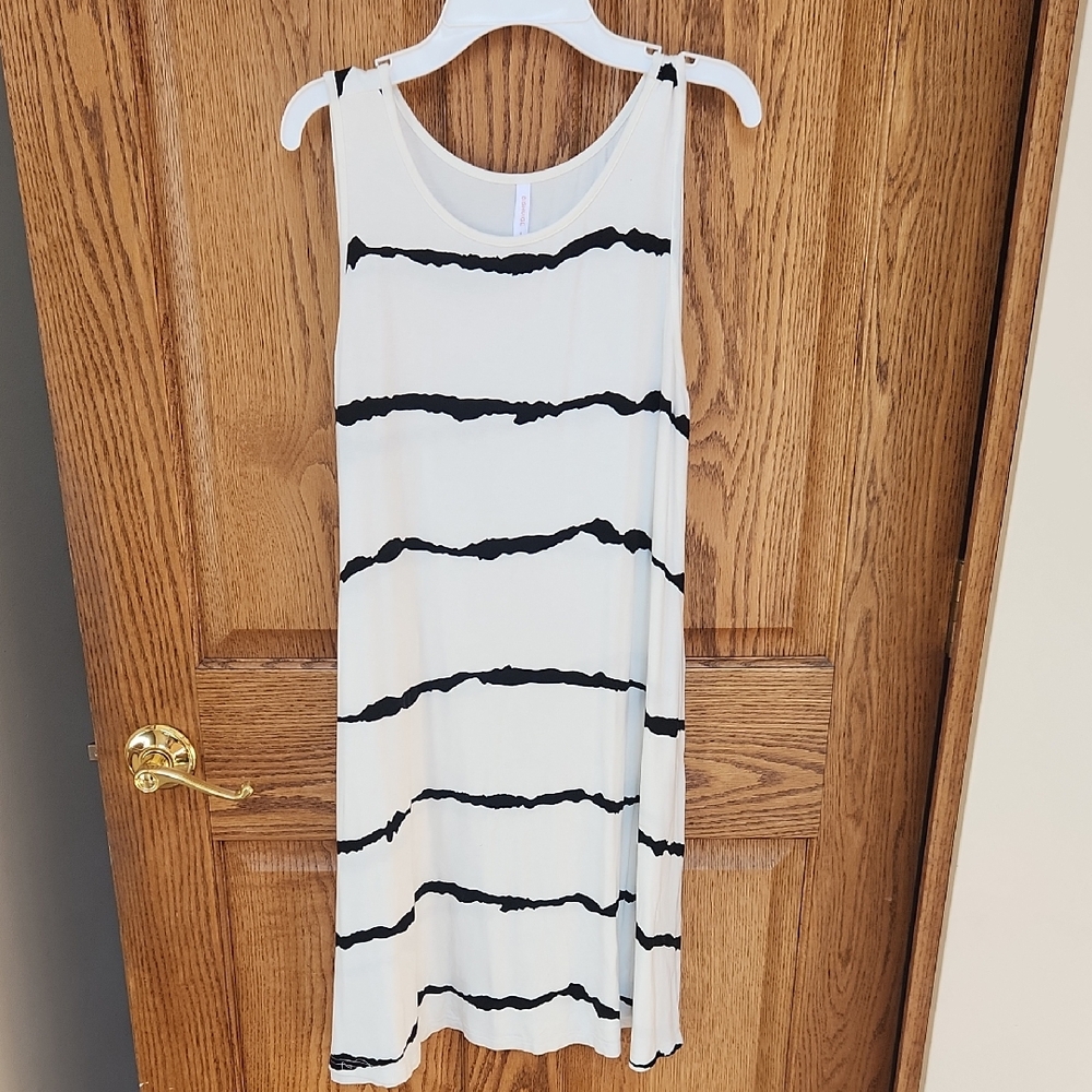 Sleeveless White Midi Dress with Black Stripe Detail
